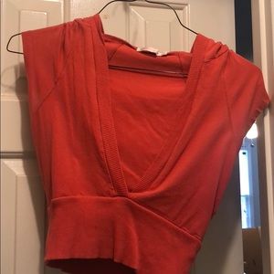 Cropped short sleeve with good